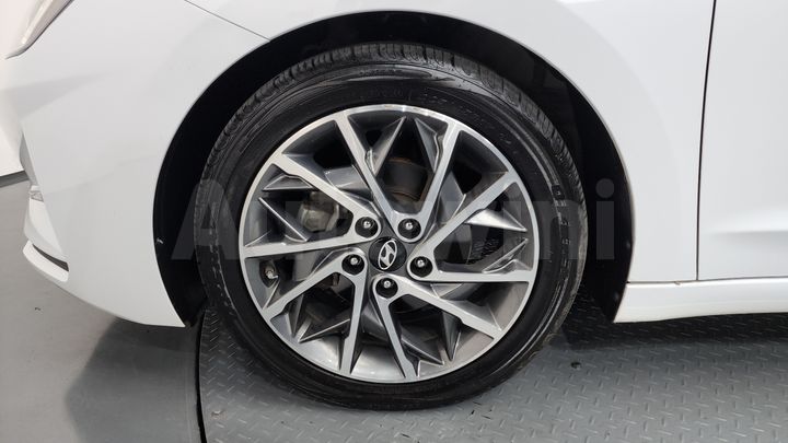 Hyundai Avante 2019 — 5