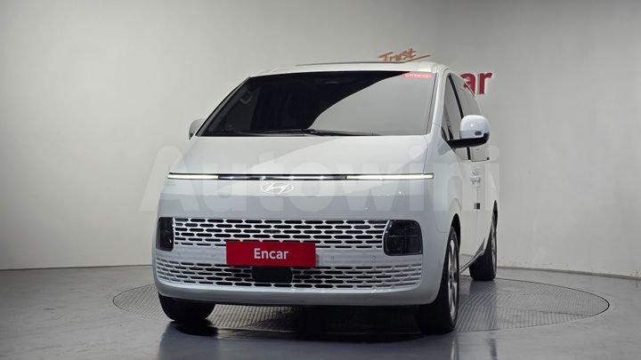 Hyundai Staria 2025 — 3