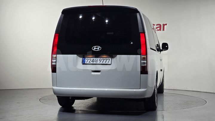 Hyundai Staria 2025 — 4
