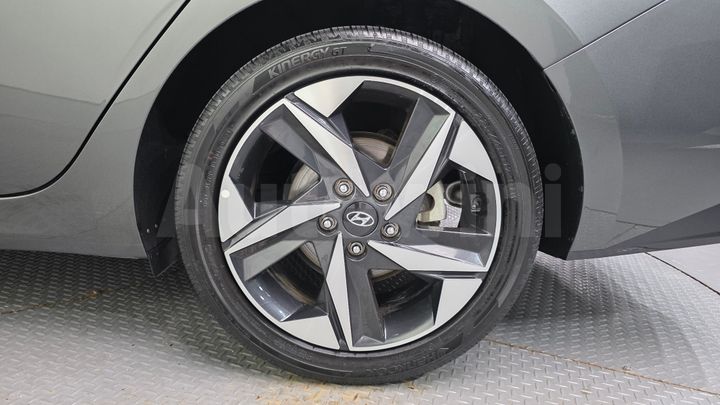 Hyundai Avante 2023 — 5