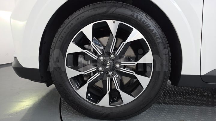 Kia Carnival 2021 — 5