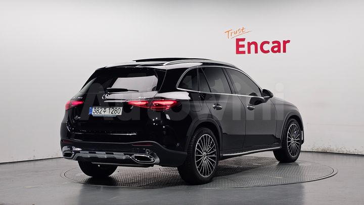 Mercedes-Benz GLC Class 2025 — 2