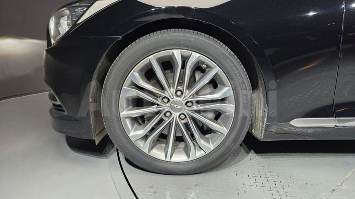 Hyundai Genesis 2015 — 5