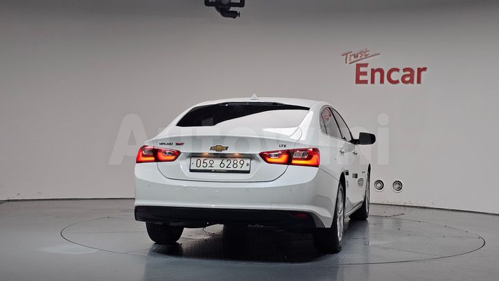 Chevrolet Malibu 2017 — 4