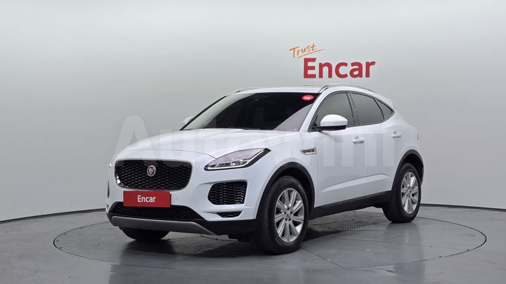 Jaguar E PACE