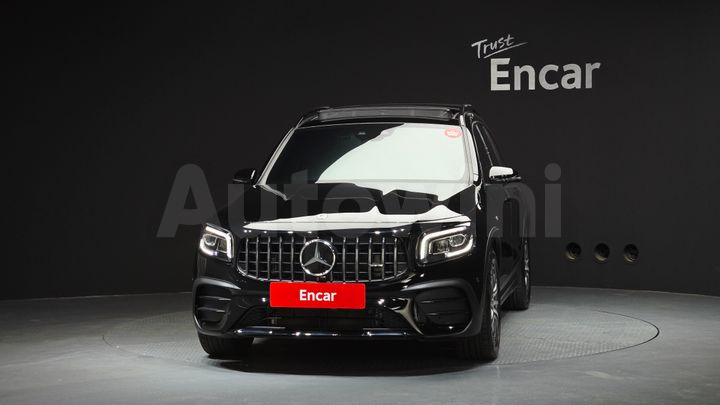 Mercedes Benz GLB Class 2023 — 3