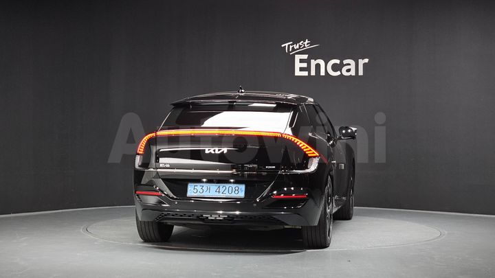 Kia EV6 2022 — 4