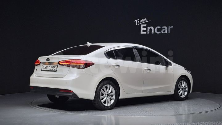 Kia K3 2016 — 2