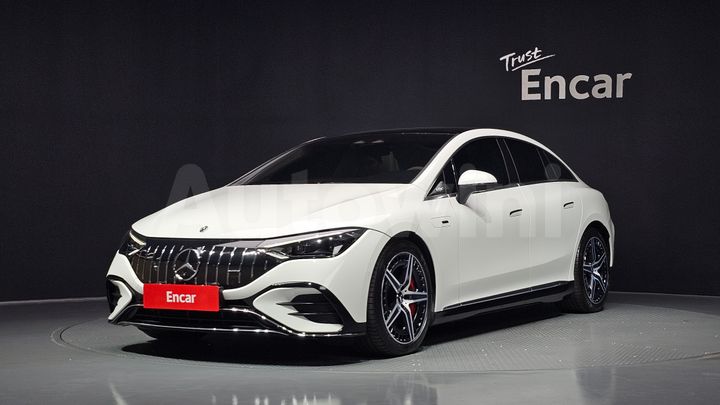 Mercedes Benz EQE
