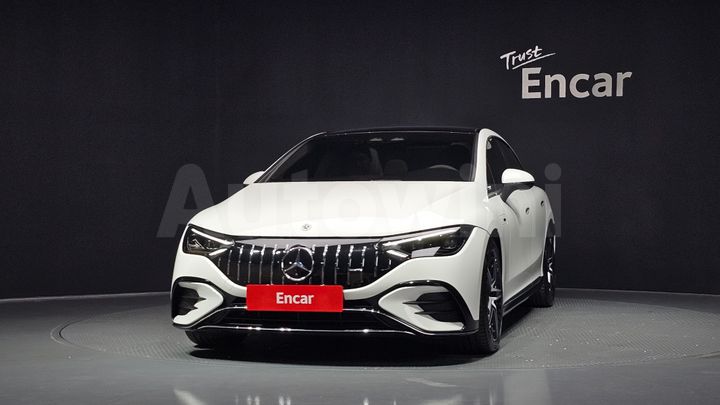 Mercedes Benz EQE 2023 — 3