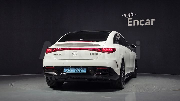 Mercedes Benz EQE 2023 — 4