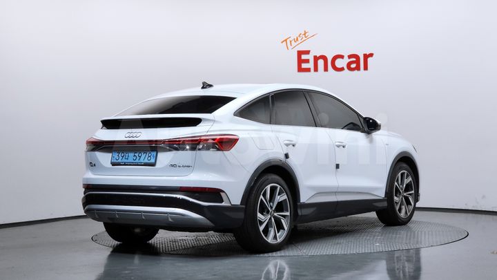 Audi Q4