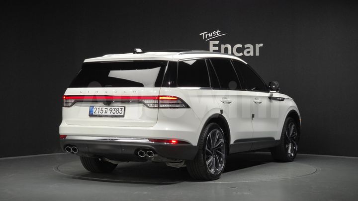 Lincoln Aviator