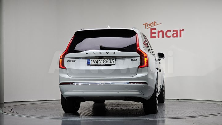 Volvo XC90 2023 — 4