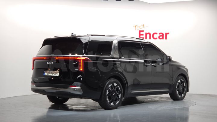 Kia Carnival 2024 — 2
