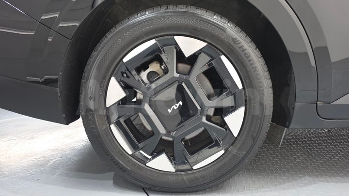 Kia Carnival 2024 — 5