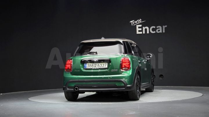 Mini Cooper 2022 — 5