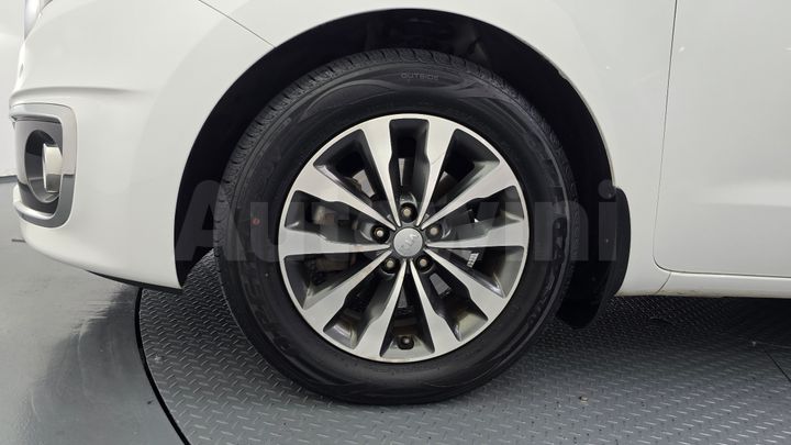 Kia Carnival 2018 — 5