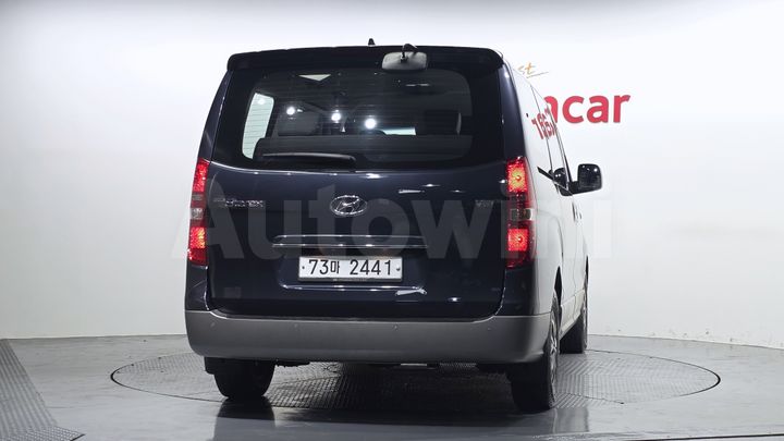 Hyundai Starex 2017 — 4