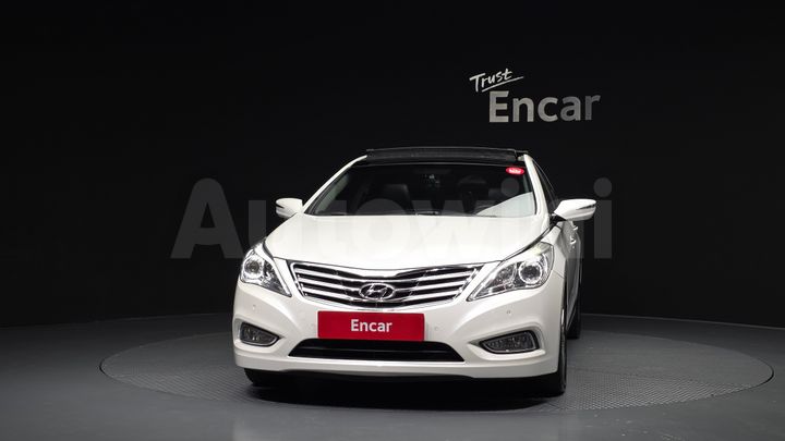 Hyundai Grandeur 2011 — 3