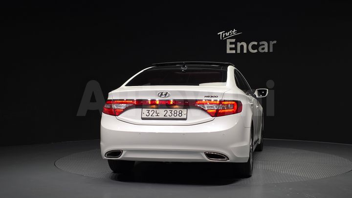Hyundai Grandeur 2011 — 4