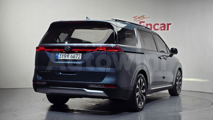Kia Carnival 2021 — 2