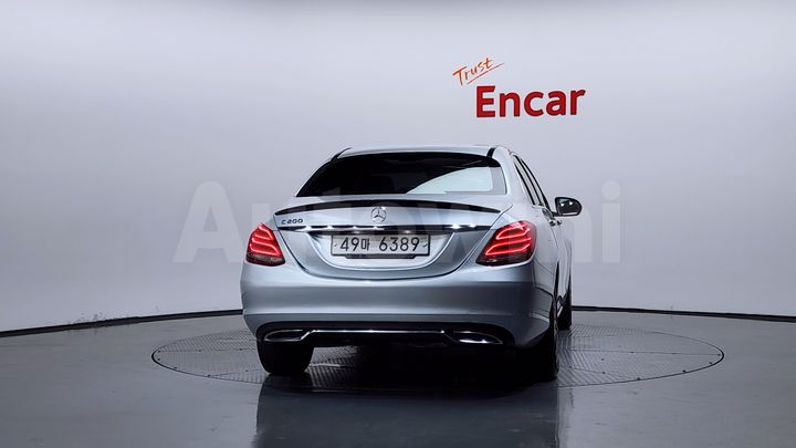 Mercedes-Benz C Class 2017 — 4