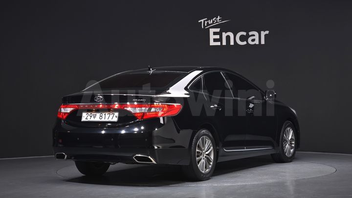 Hyundai Grandeur 2015 — 2