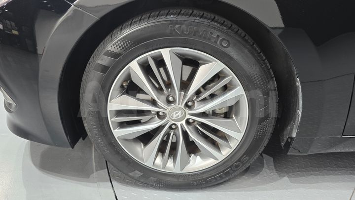 Hyundai Grandeur 2015 — 5