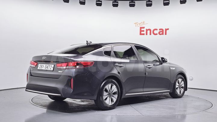Kia K5 2016 — 2