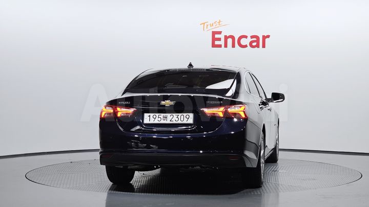 Chevrolet Malibu 2021 — 4