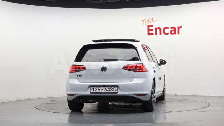 Volkswagen Golf 2016 — 4