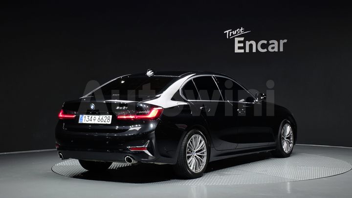 BMW 3 Series 2021 — 2