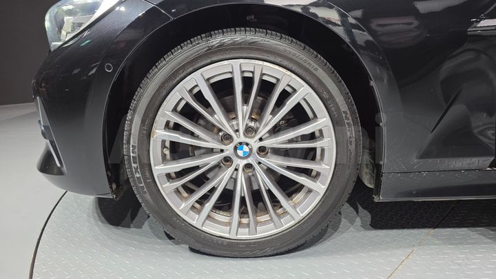 BMW 3 Series 2021 — 5