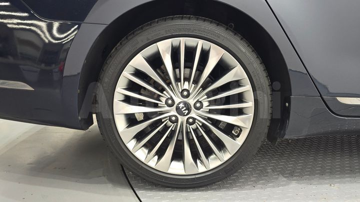 Kia K7 2018 — 5