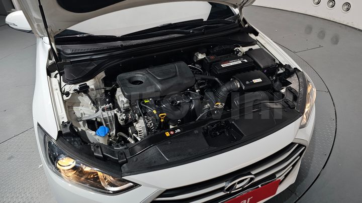 Hyundai Avante 2018 — 5