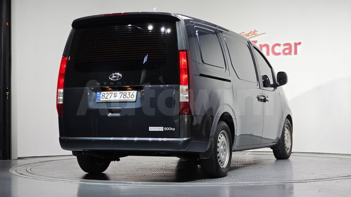 Hyundai Staria 2023 — 2