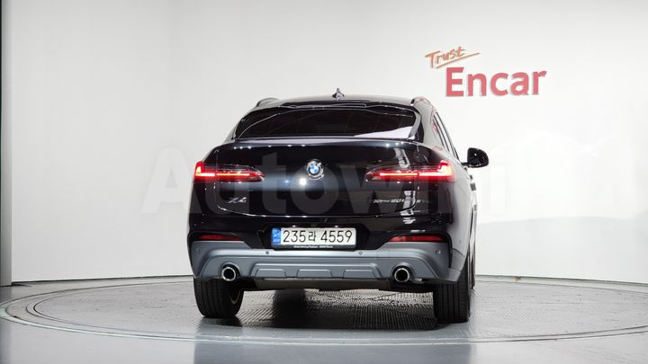 BMW X4 2021 — 4