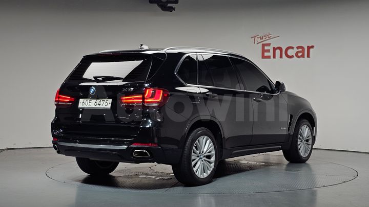 BMW X5 2017 — 2