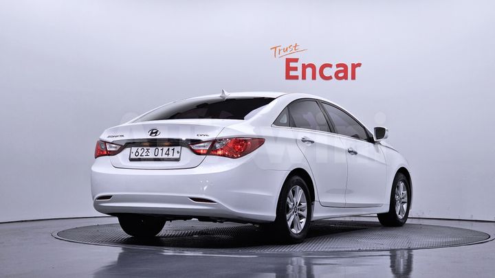 Hyundai Sonata 2012 — 2