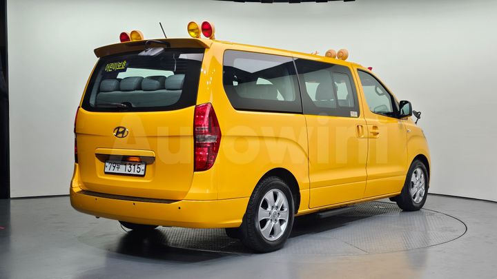 Hyundai Starex 2019 — 2