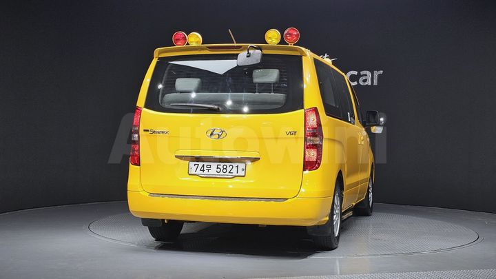 Hyundai Starex 2018 — 4