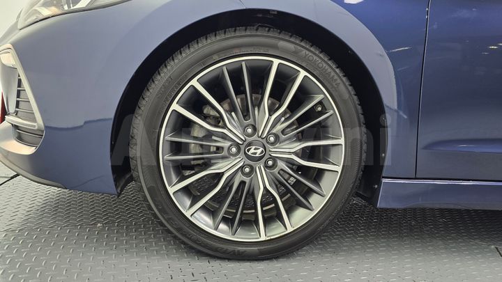 Hyundai Avante 2018 — 5