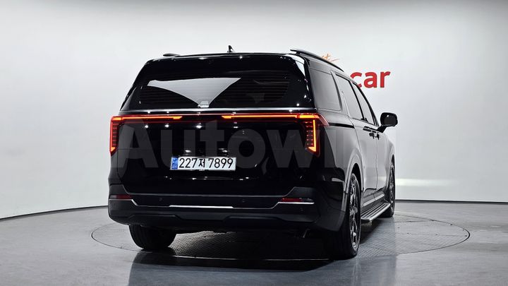 Kia Carnival 2024 — 3