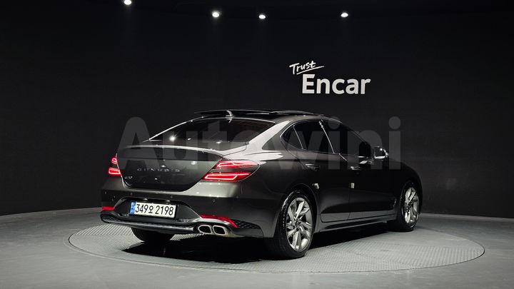 Genesis G70 2023 — 2