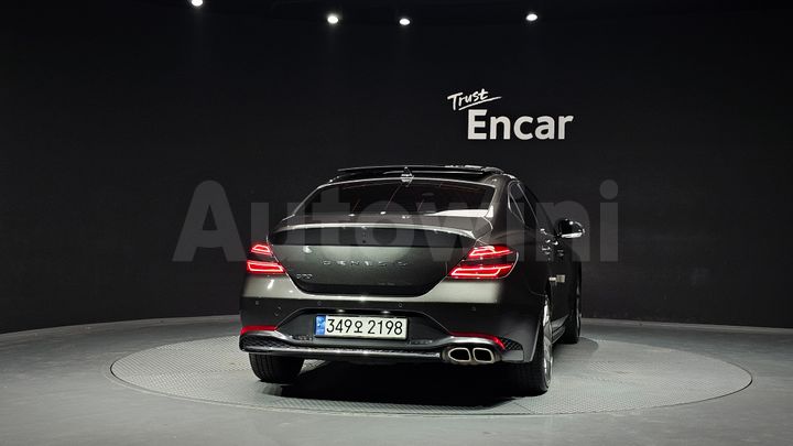 Genesis G70 2023 — 4