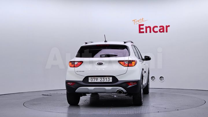 Kia Stonic 2018 — 4