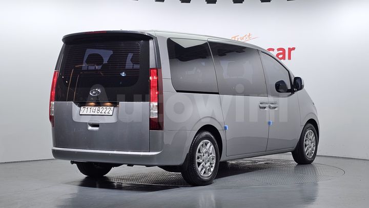 Hyundai Staria 2023 — 2