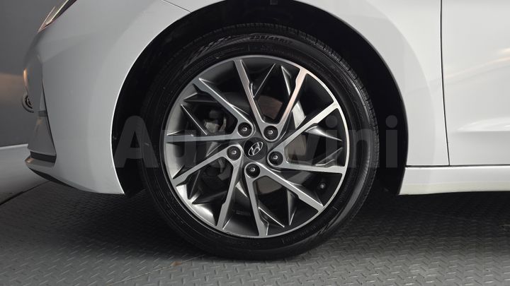 Hyundai Avante 2020 — 5