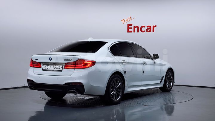 BMW 5 Series 2018 — 2